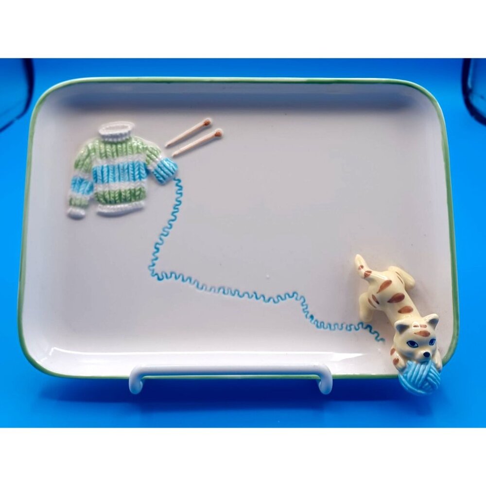 Ceramic Mischief Makers Tray With Knitting Cat & Sweater Design 1979